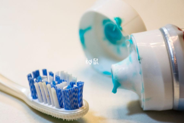 孕婦禁用含氟牙膏