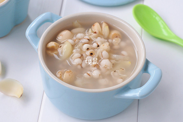 剖腹產後吃薏米粥對恢復有好處