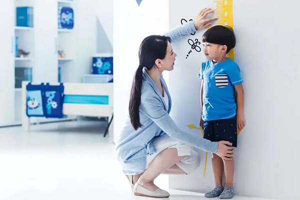 孩子身高可判断是否亲生