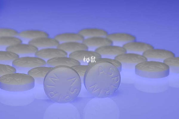 促排吃阿司匹林為了緩解對身體的刺激