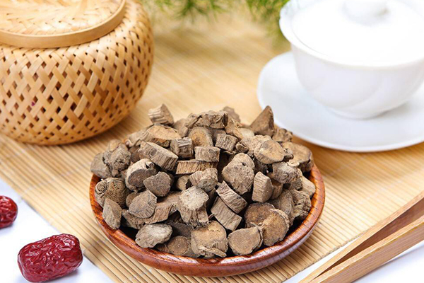 懷牛膝具有活血化瘀功效