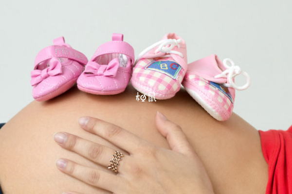 生龍鳳胎的女人有一些面相特徵