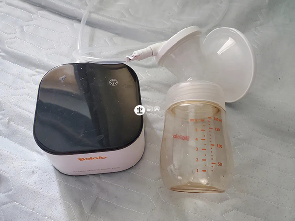 冷藏或冷冻的母乳喂养前需要解冻