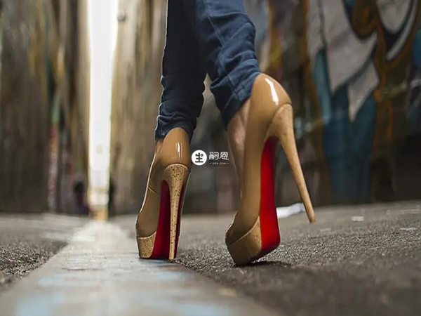 孕婦不宜穿高跟鞋