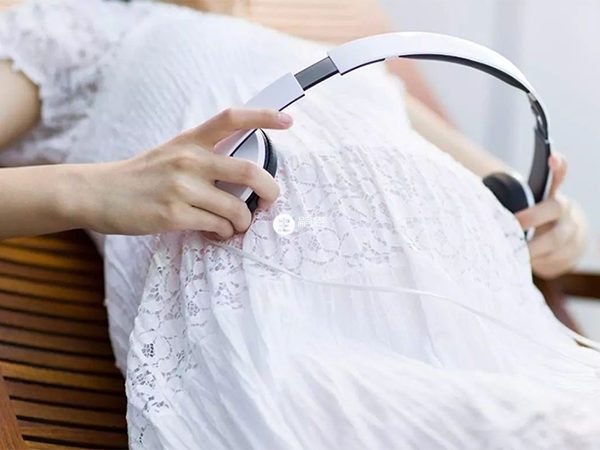 寶寶做胎教的最佳時間為早晨八點