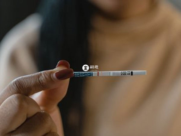 移植後排卵試紙一深一淺不能說明懷孕