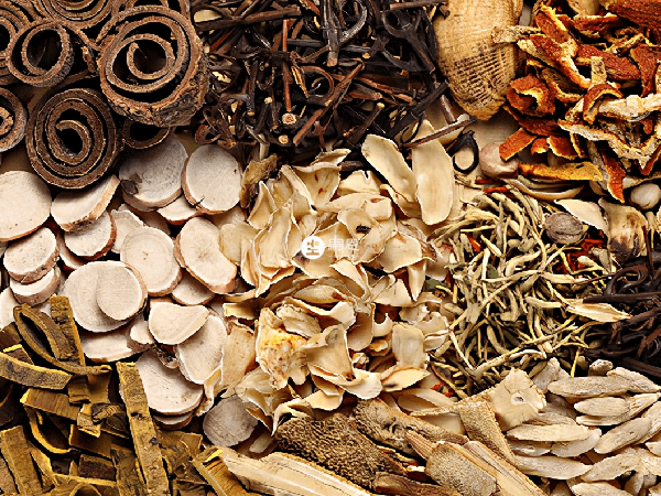 中藥治療方式可以很好地緩解輸卵管疾病