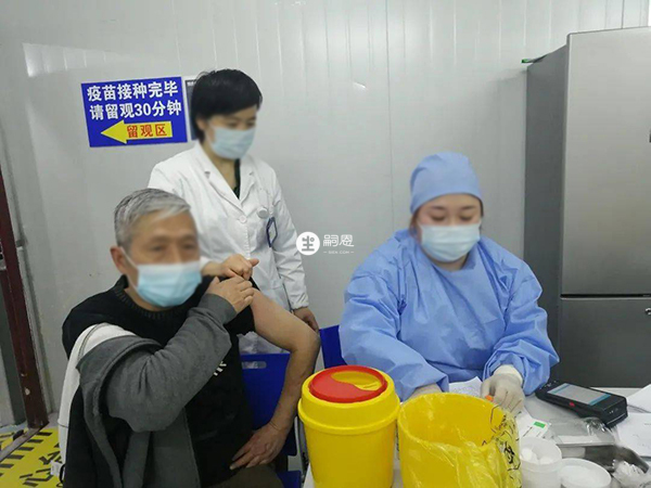 老年人接种新冠疫苗安排