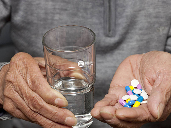 吃醋酸甲羟孕酮片期间不能达到避孕的效果