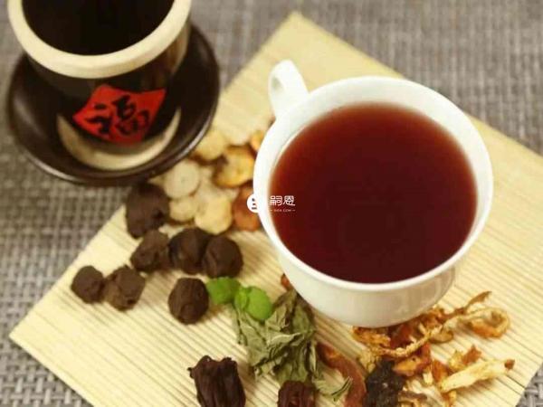 手腳心發熱的人不能喝薑湯