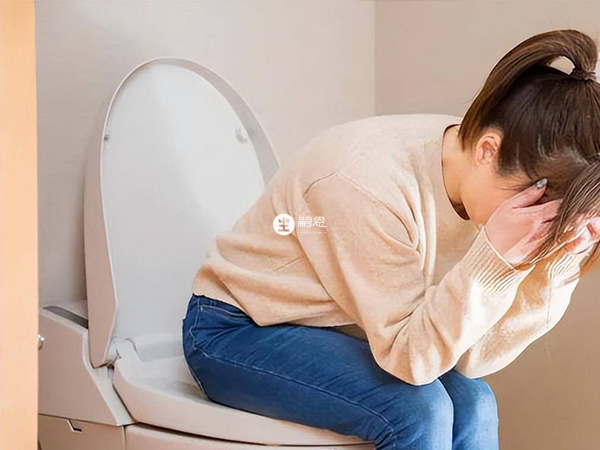 腰酸腹痛是胚胎着床的征兆之一