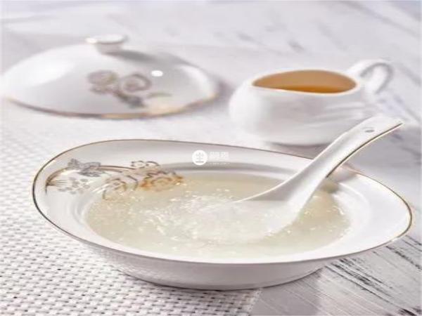 醫生其實並不建議孕婦食用燕窩