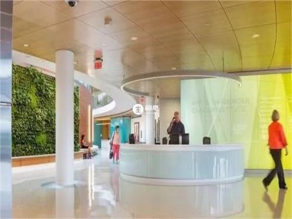 烏克蘭伊喜達診所備受歡迎