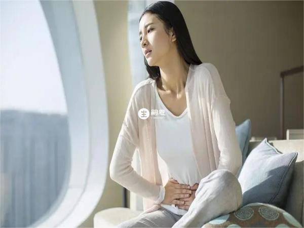 女性痛经可以通过一些方法缓解