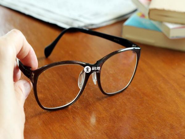 帕森近視鏡片將質感與品味完美結合