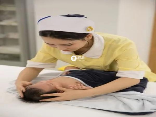 撫觸新生兒對生長髮育有好處