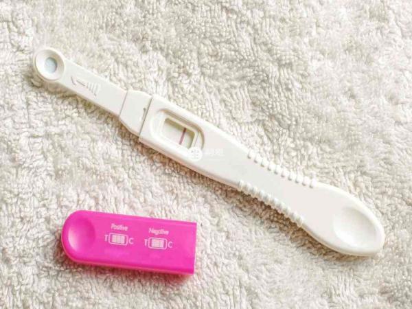 早孕试纸并不能分辨男女性别