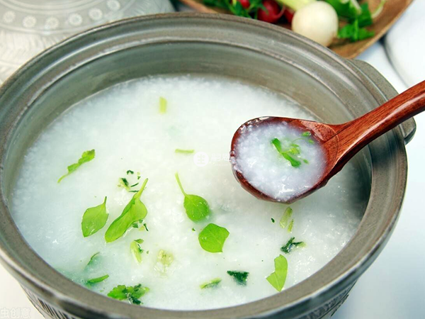 脂肪肝早餐以粥或者麵食為主