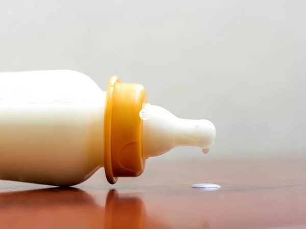 奶粉加鈉是因為孩子離不開這種物質