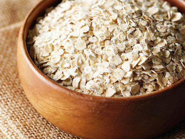 燕麥具有通便排毒的功效