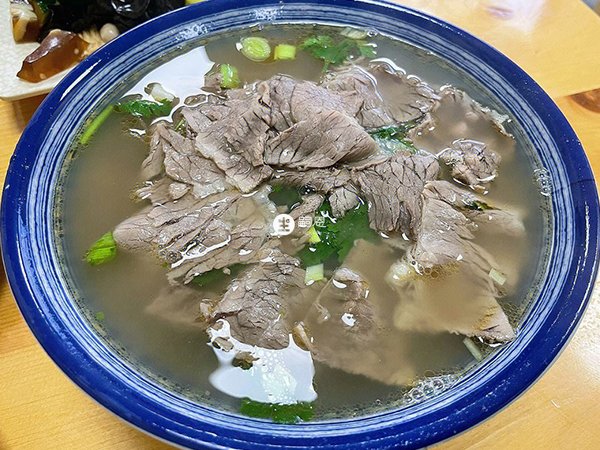 喝牛肉湯能促進生長