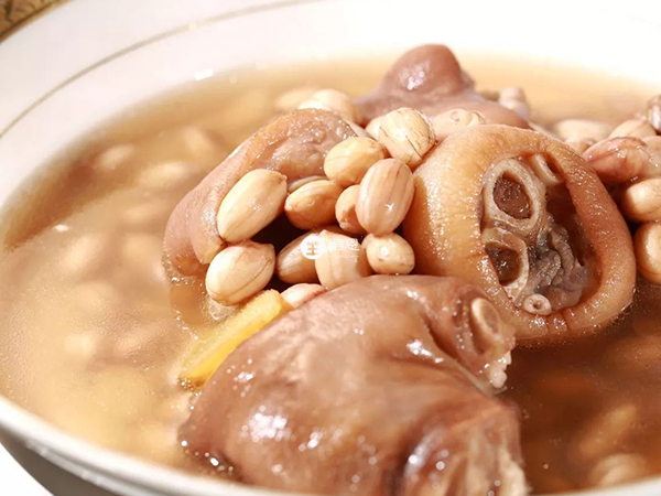 花生豬蹄湯的具體做法分享