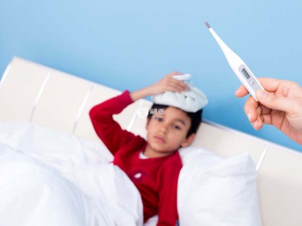 小孩發燒第一時間不可盲目使用退燒藥