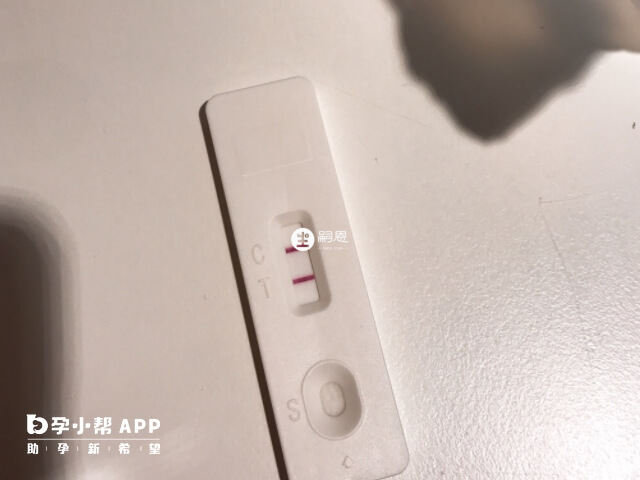 验孕棒是常见的早孕工具