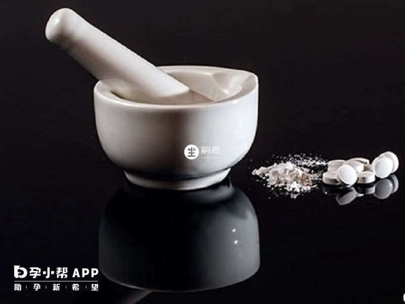 痛經每日需服用1-2片碧蘿芷