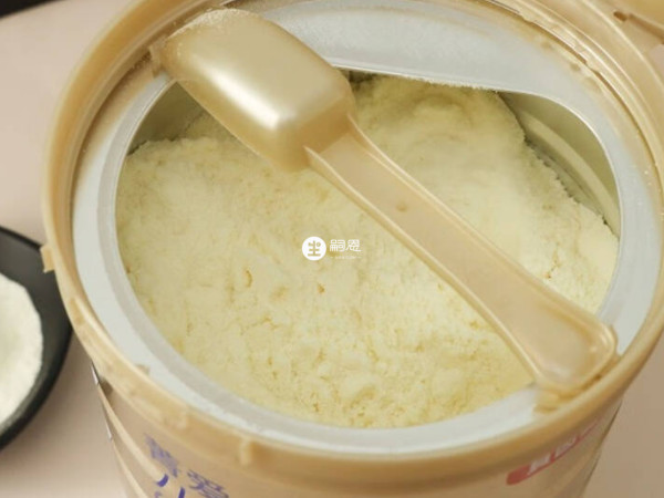 奶粉中不能添加香精和蔗糖