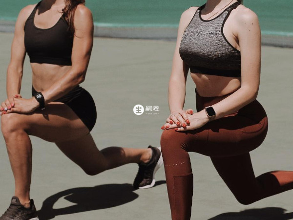 波比跳可以提高綜合素質促進全身脂肪燃燒