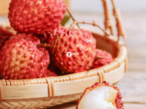 荔枝肉還含有大量的維生素,蛋白質的含量也很高