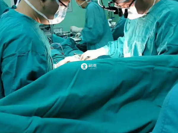 輸卵管阻塞引起的可以通過疏通手術恢復