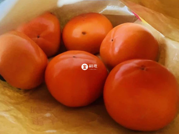 坐月子最好別吃柿子