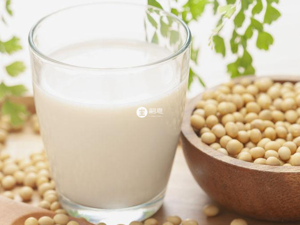 黃豆豆漿含有鈣、磷、鎂等礦物質