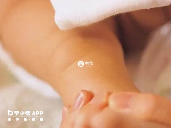 5歲寶寶出汗時需要及時擦汗