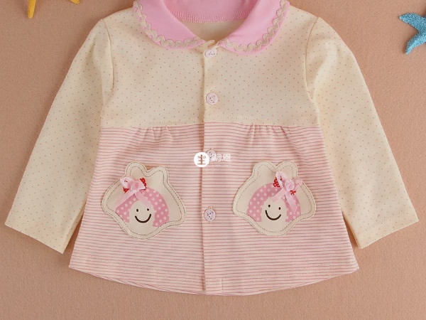 0-1歲的寶寶適合80碼的衣服