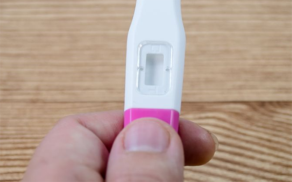 说验孕棒用了之后不能立即就扔