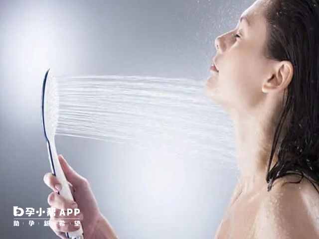 月子期間洗澡時間不能夠太久